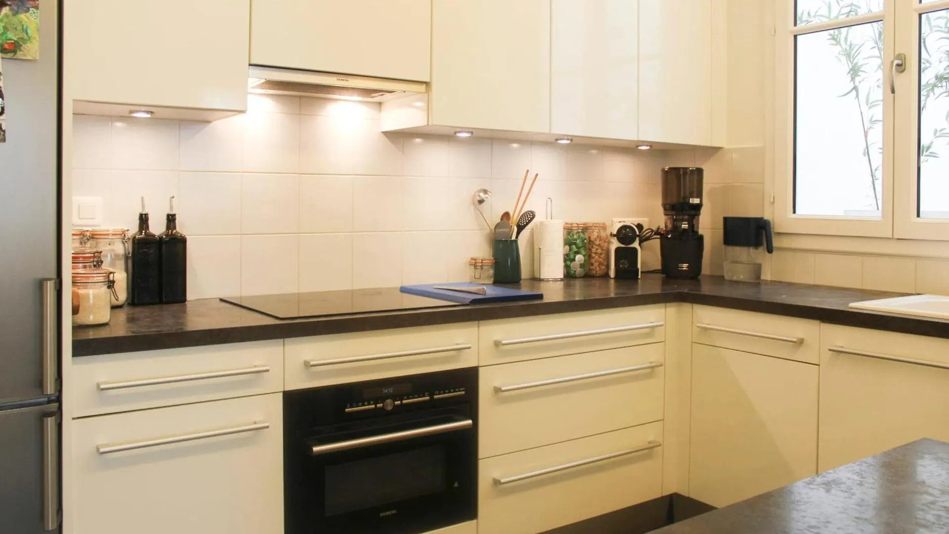 Charming 2-bedroom In The 16 *